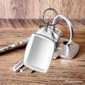   Plexi kulcstartó cserélhető betétlappal - Ajándéktárgy