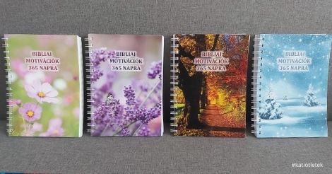 Évával spirálozott naplókat készítettünk